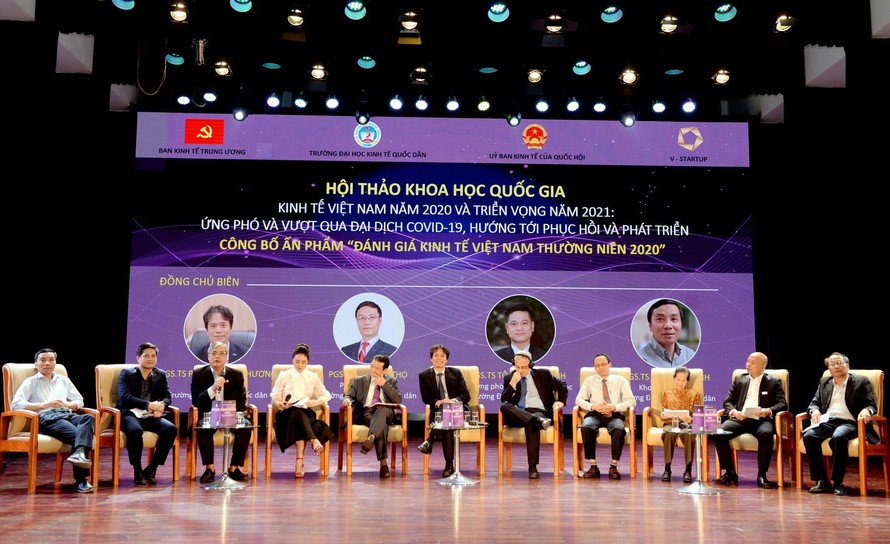 Trường ĐH Kinh tế Quốc dân công bố ấn phẩm về kinh tế Việt Nam