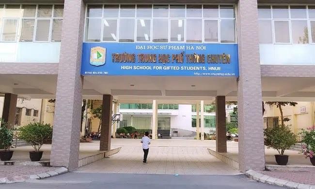 Thêm một trường THPT chuyên tại Hà Nội hoãn thi lớp 10 vì dịch COVID-19