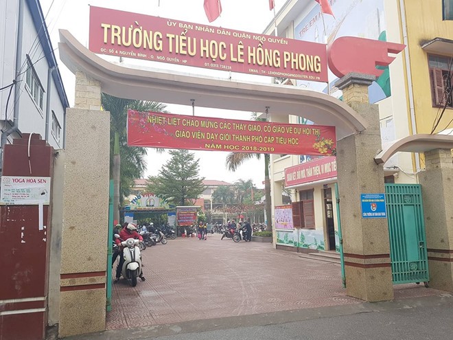 Trường tiểu học Lê Hồng Phong, Ngô Quyền, Hải Phòng, nơi xẩy ra vụ việc học sinh học lịch yếu được nghỉ ở nhà khi giáo viên thi giáo viên giỏi