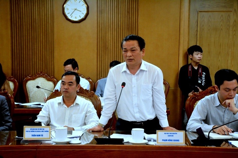 GS.TS Phạm Hồng Quang, giám đốc ĐH Thái Nguyên phát biểu tại buổi tọa đàm