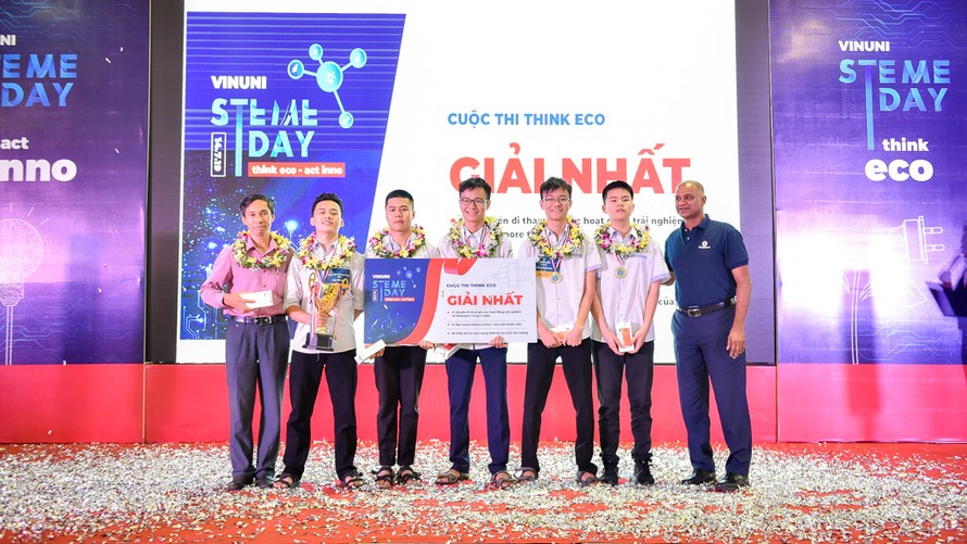 Học sinh trường THPT chuyên Phan Bội Châu giành giải nhất về STEME