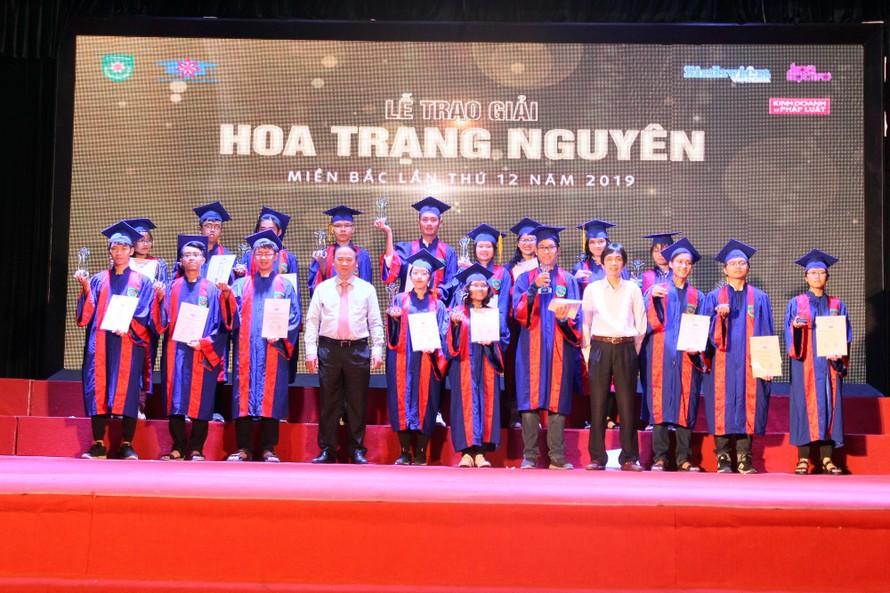 285 học sinh được trao giải thưởng Hoa Trạng nguyên 2019