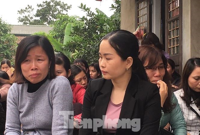 Hơn 100 giáo viên Sóc Sơn bị chấm dứt hợp đồng