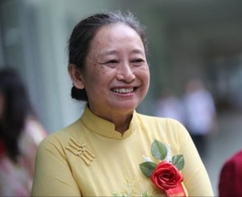 ThS. Phan Vũ Diễm Hằng trở thành nữ thí sinh Việt Nam đầu tiên dự thi IMO năm 1974