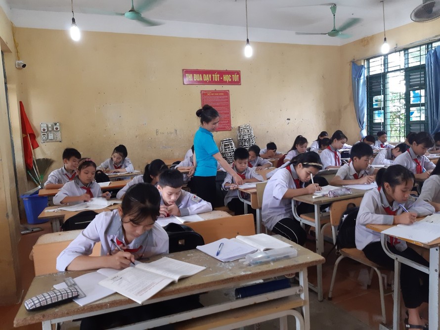 Giáo viên hợp đồng Hà Nội thất vọng vì vẫn phải xét tuyển theo Nghị định 161