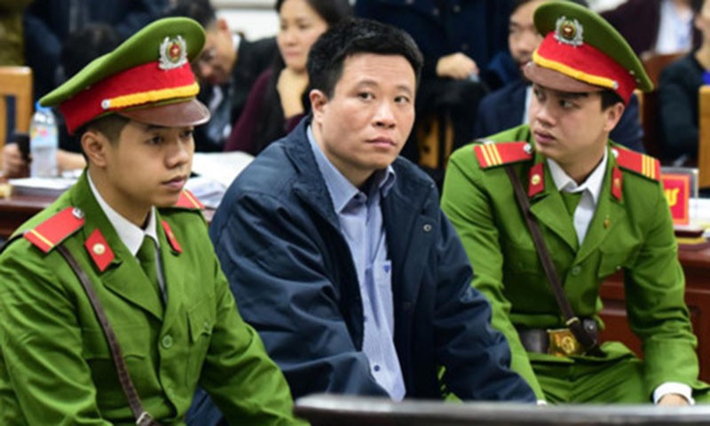Ông Hà Văn Thắm tại phiên tòa sơ thẩm lần 1.
