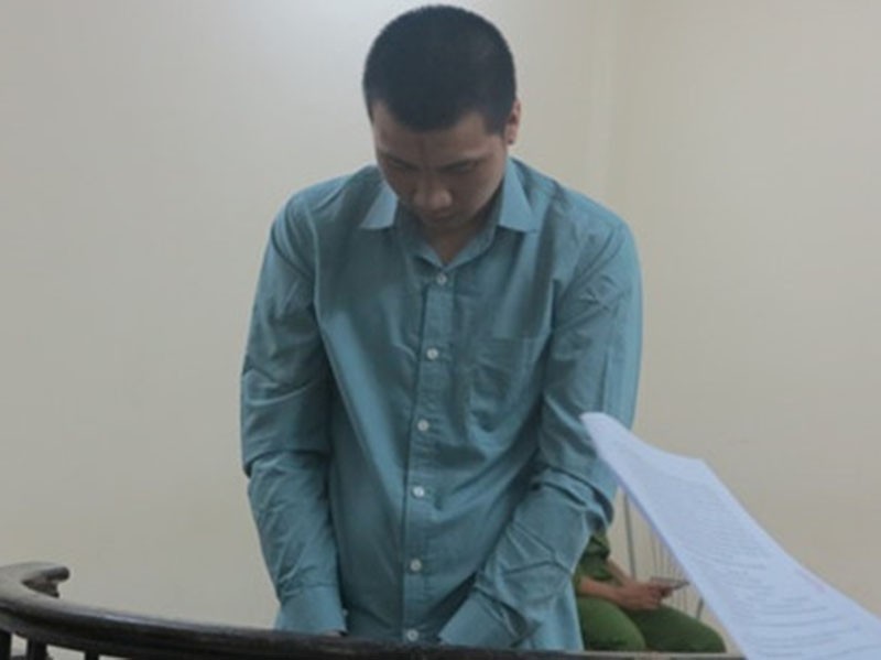 Bùi Văn Vị nghe đại diện Viện KSND luận tội.