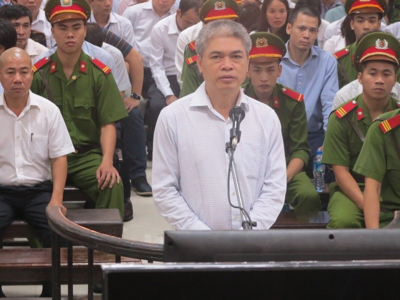 Bị cáo Nguyễn Xuân Sơn tại tòa sơ thẩm.