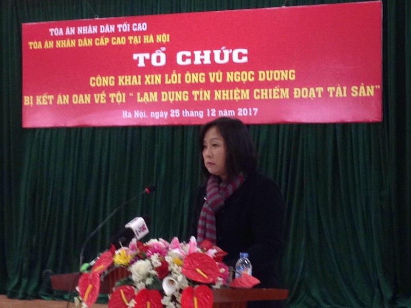 Đại diện TAND Cấp cao tại Hà Nội xin lỗi anh Dương và gia đình.