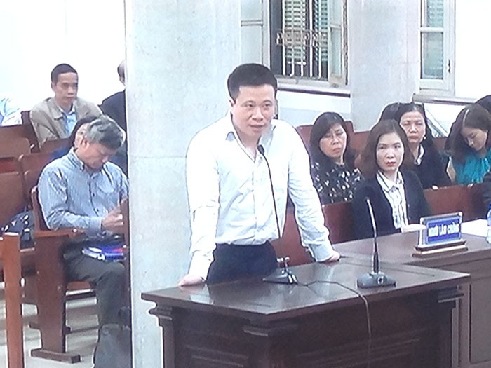 Hà Văn Thắm tại phiên tòa sáng nay.