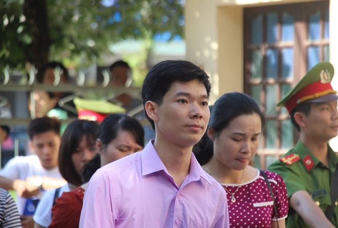 Hoàng Công Lương tại tòa án tháng 5/2018.
