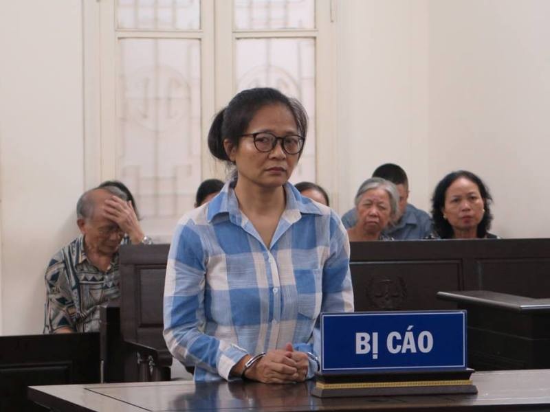 Nguyễn Thị Lan Phương tại tòa.