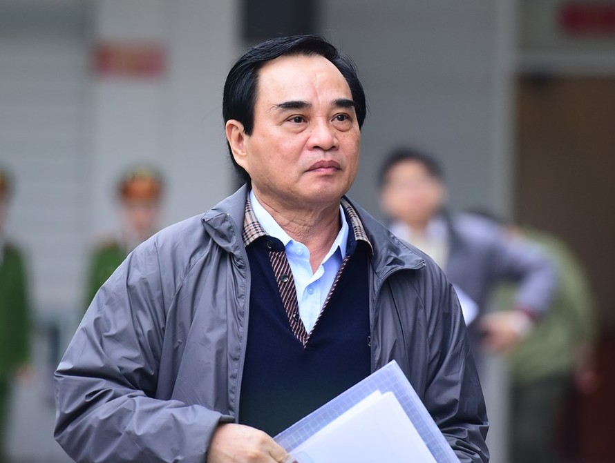 Bị cáo Văn Hữu Chiến tại tòa án Hà Nội.
