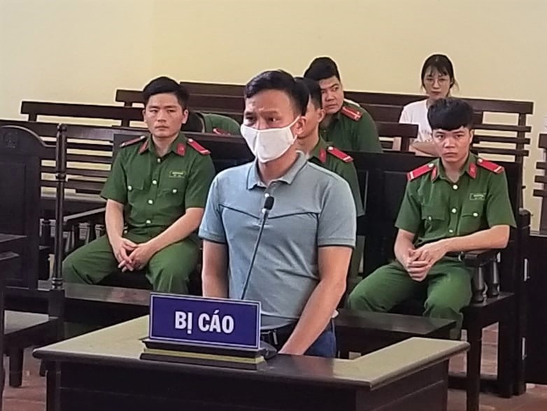 Bị cáo Nguyễn Quang Huy tại tòa.
