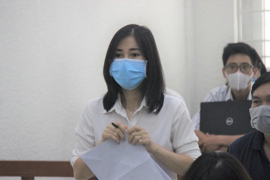 Bị cáo Lê Thị Liễu khai báo tại tòa.