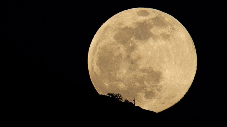 Siêu trăng cuối cùng của năm 2021 sẽ diễn ra và đêm 24, rạng sáng ngày 25/6. 