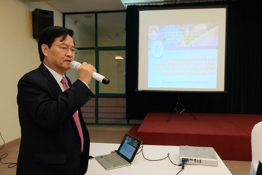 Ông Đỗ Văn Khoa, Giám đốc Sở KH&CN Hà Tĩnh trình bày quan điểm xin dừng dự án của UBND tỉnh Hà Tĩnh