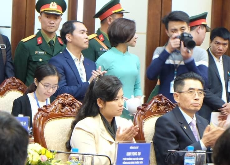 Nữ ca sỹ quyền lực cùng đoàn Triều Tiên thăm nhiều cơ sở kinh tế ở Hà Nội