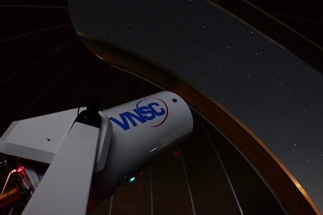 Kính thiên văn đường kính 0,5 mét tại Đài Thiên văn Hòa Lạc
