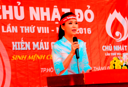 Á hậu Diễm Trang: Ủng hộ chương trình Chủ nhật Đỏ bằng cả trái tim