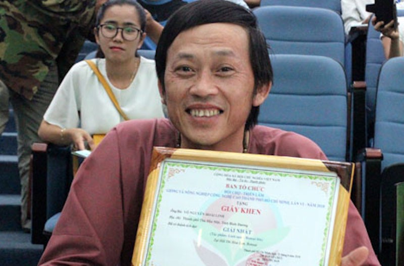 NSƯT Hoài Linh bất ngờ đoạt giải Nhất cuộc thi Hoa Kiểng