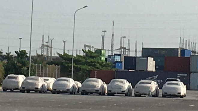Nhiều siêu xe nằm ở cảng Tân Vũ, Hải Phòng gần 2 năm nay nhưng doanh nghiệp chưa đến làm thủ tục. Ảnh minh họa của: Tuấn Nguyễn