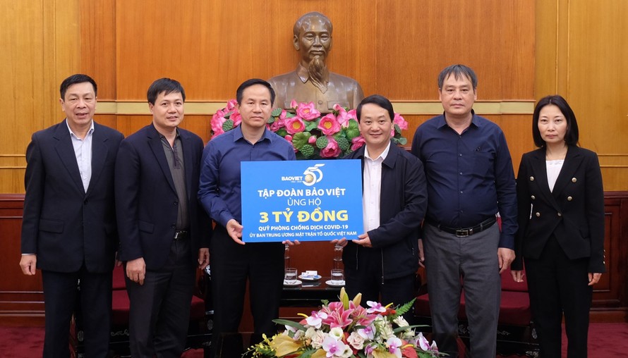 Tập đoàn Bảo Việt ủng hộ Quỹ Phòng chống dịch Covid-19 của Ủy ban Trung ương Mặt trận Tổ quốc Việt Nam số tiền 3 tỷ đồng