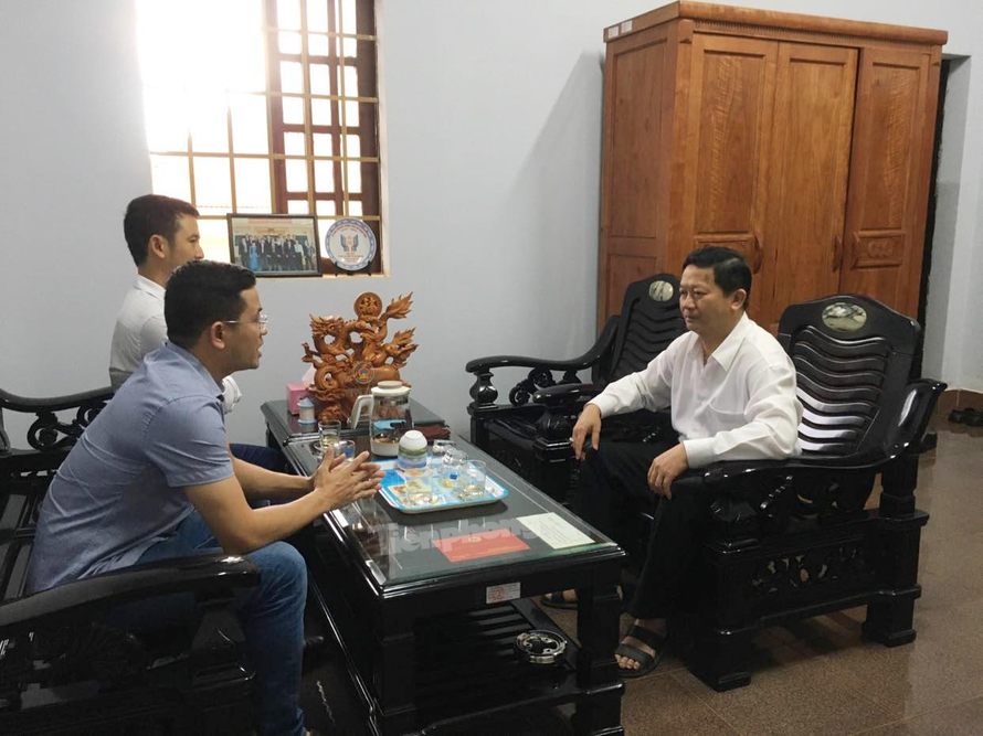 Ông Ngô Đức Thọ, Chánh án TAND tỉnh Đắk Nông trao đổi với phóng viên Tiền Phong