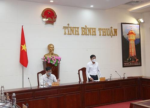 Bí thư Tỉnh ủy Dương Văn An và Chủ tịch UBND tỉnh Bình Thuận Lê Tuấn Phong trong cuộc họp ngày 26/6.