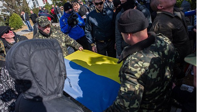 Ukraine sẵn sàng rút quân khỏi Crimea