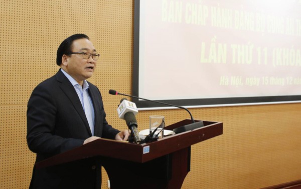 Bí thư Thành ủy Hà Nội Hoàng Trung Hải phát biểu chỉ đạo hội nghị. Ảnh: Hanoimoi