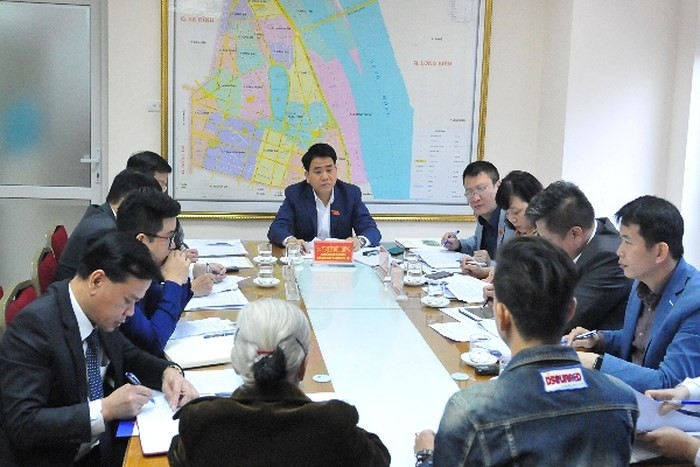 Chủ tịch UBND thành phố Hà Nội Nguyễn Đức Chung trong một buổi tiếp công dân
