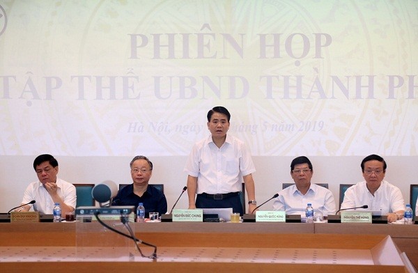 Chủ tịch UBND thành phố Nguyễn Đức Chung phát biểu tại phiên họp. Ảnh: Hanoi.gov.vn