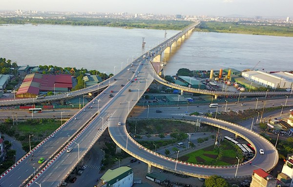 Cầu Vĩnh Tuy. Ảnh: Internet