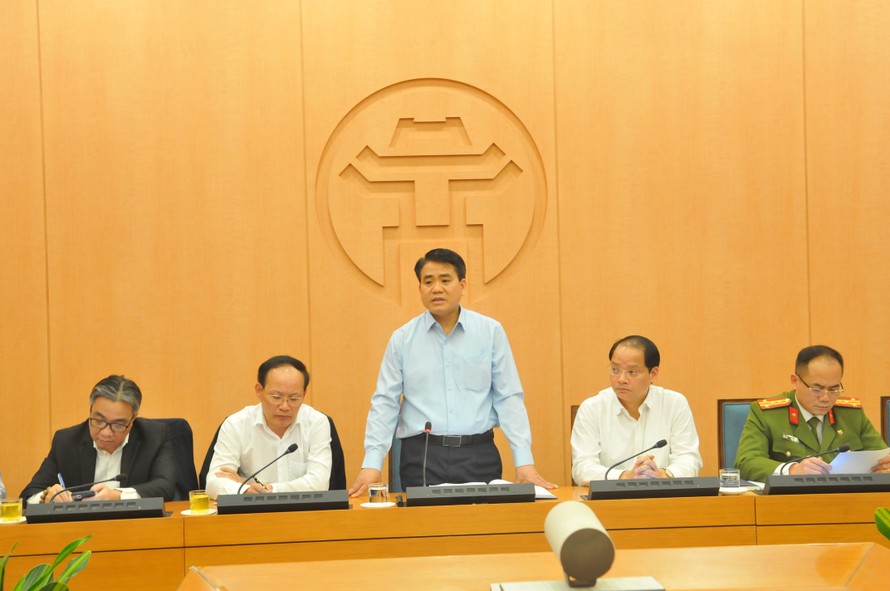 Chủ tịch UBND thành phố Hà Nội Nguyễn Đức Chung phát biểu tại buổi họp