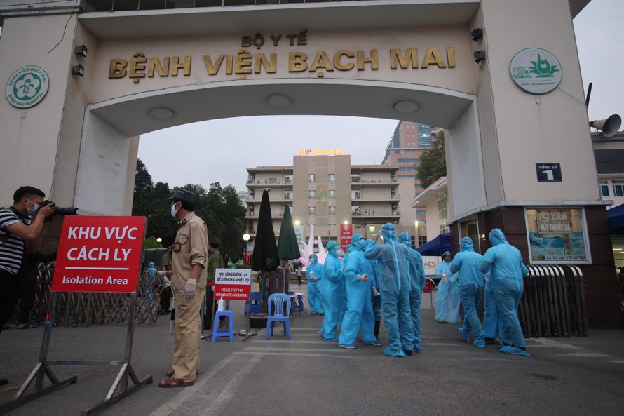 Hà Nội: Hàng nghìn trường hợp ở các quận, huyện liên quan Bệnh viện Bạch Mai