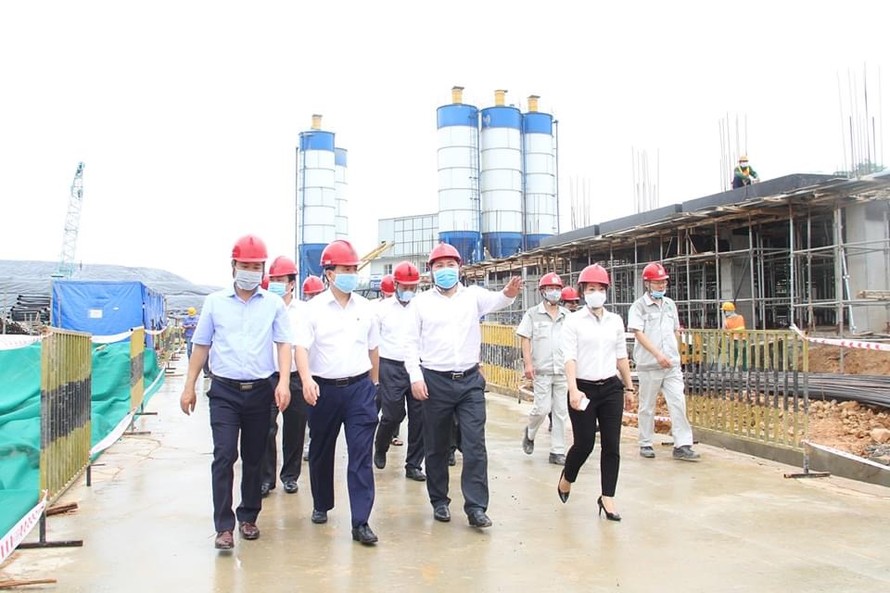 Chủ tịch UBND thành phố Hà Nội Nguyễn Đức Chung kiểm tra tiến độ dự án điện rác Sóc Sơn