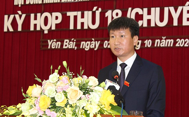 Ông Trần Huy Tuấn được HĐND tỉnh Yên Bái bầu giữ chức Chủ tịch UBND tỉnh Yên Bái nhiệm kỳ 2016 - 2021. Ảnh: Báo Yên Bái