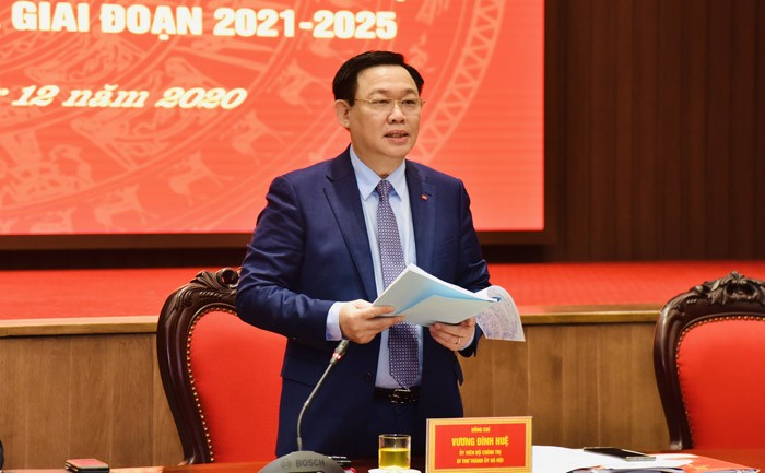 Bí thư Thành ủy Vương Đình Huệ phát biểu kết luận hội nghị