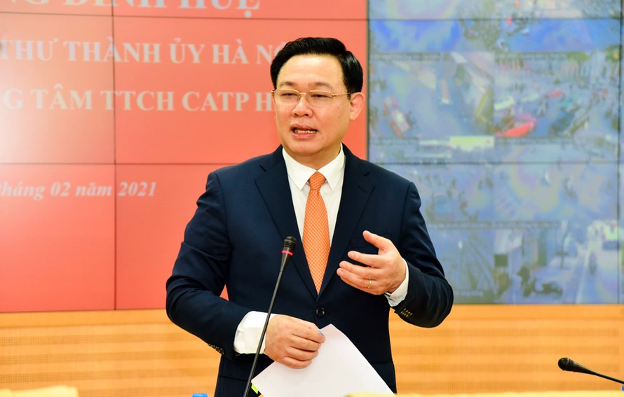 Bí thư Thành uỷ Hà Nội Vương Đình Huệ phát biểu tại cuộc thăm