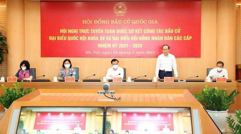 Chủ tịch HĐND thành phố Hà Nội Nguyễn Ngọc Tuấn thay mặt Ủy ban Bầu cử thành phố Hà Nội phát biểu tại cuộc họp