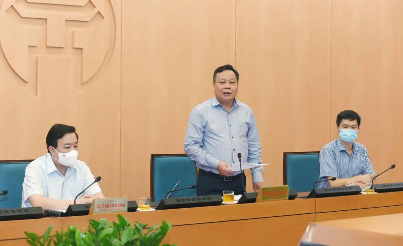 Phó Bí thư Thành uỷ Hà Nội Nguyễn Văn Phong phát biểu tại cuộc giao ban