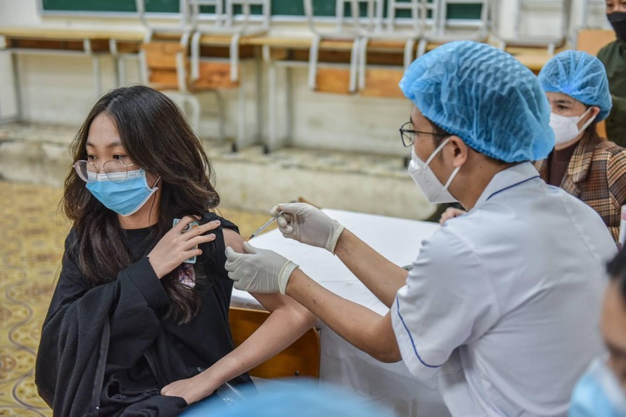 Ngày 25/11, Hà Nội ghi nhận 285 ca dương tính SARS-CoV-2, trong đó 122 ca ở cộng đồng
