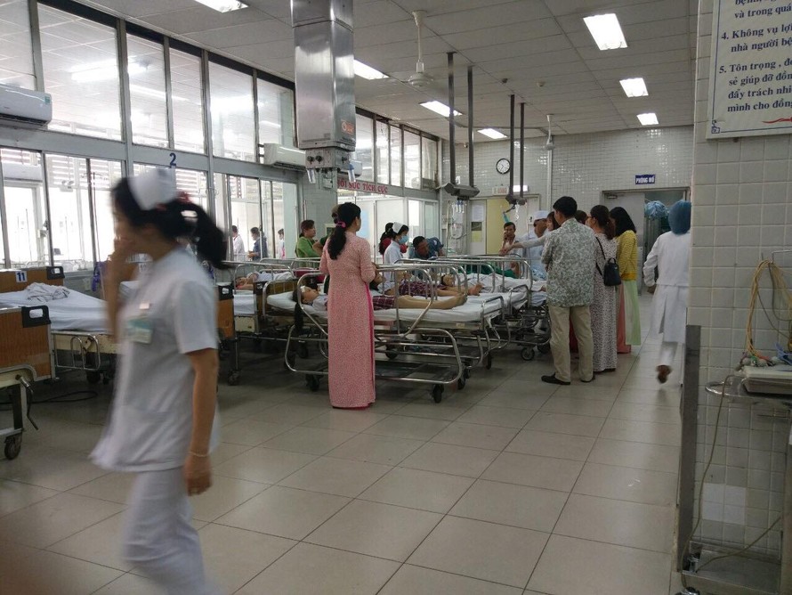 Học sinh cấp cứu tại bệnh viện Chợ Rẫy