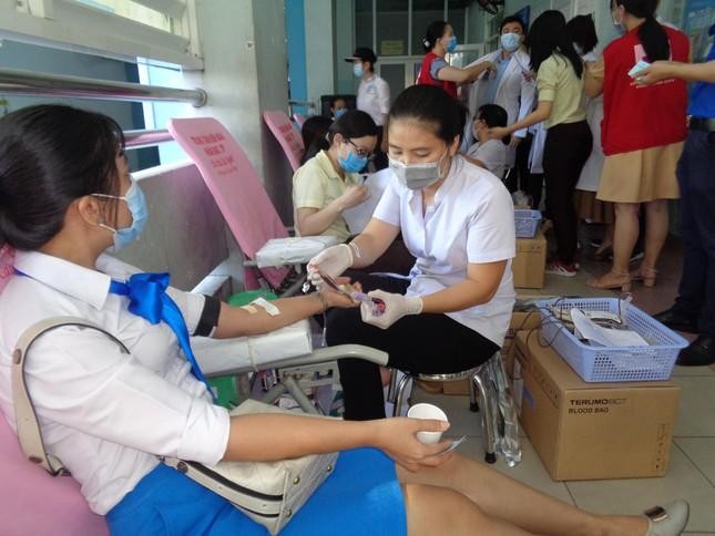Người dân TPHCM hiến máu nhân đạo