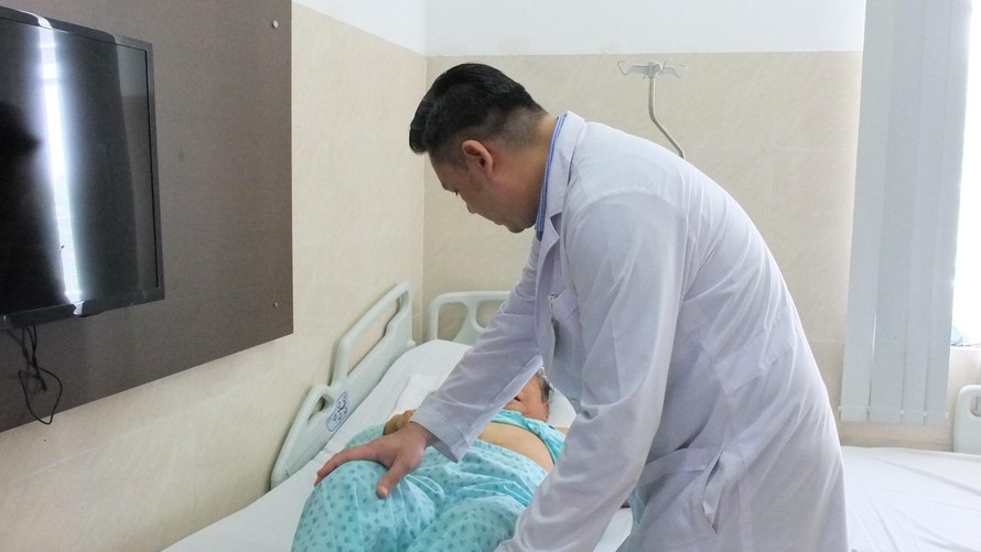 Việt Nam: Bác sỹ Robot cắt thành công khối u ung thư thận
