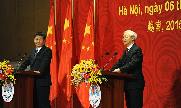 Tổng Bí thư Nguyễn Phú Trọng và Tổng Bí thư, Chủ tịch Trung Quốc Tập Cận Bình phát biểu tại buổi gặp mặt. Ảnh: Xuân Tùng.