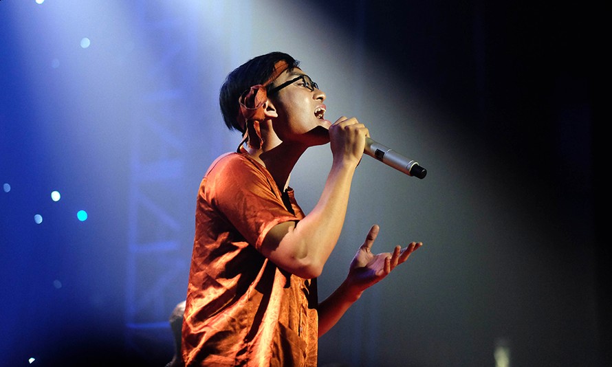 Thí sinh Lê Gia Khánh giành giải quán quân cuộc thi Let’s Sing 2017