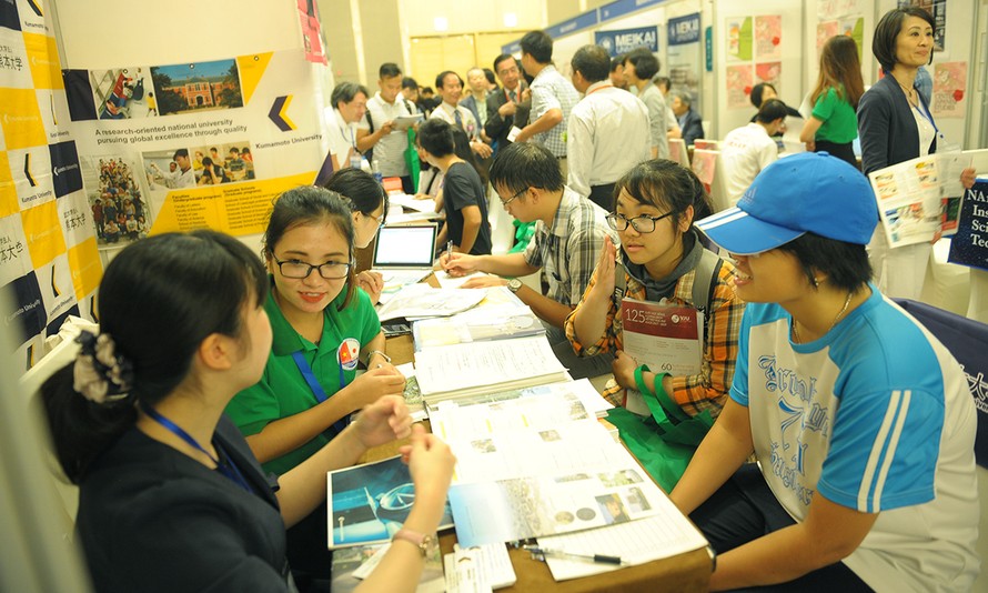 Nhiều bạn trẻ đã tham dự hội thảo tìm hiểu thông tin về giáo dục Nhật Bản