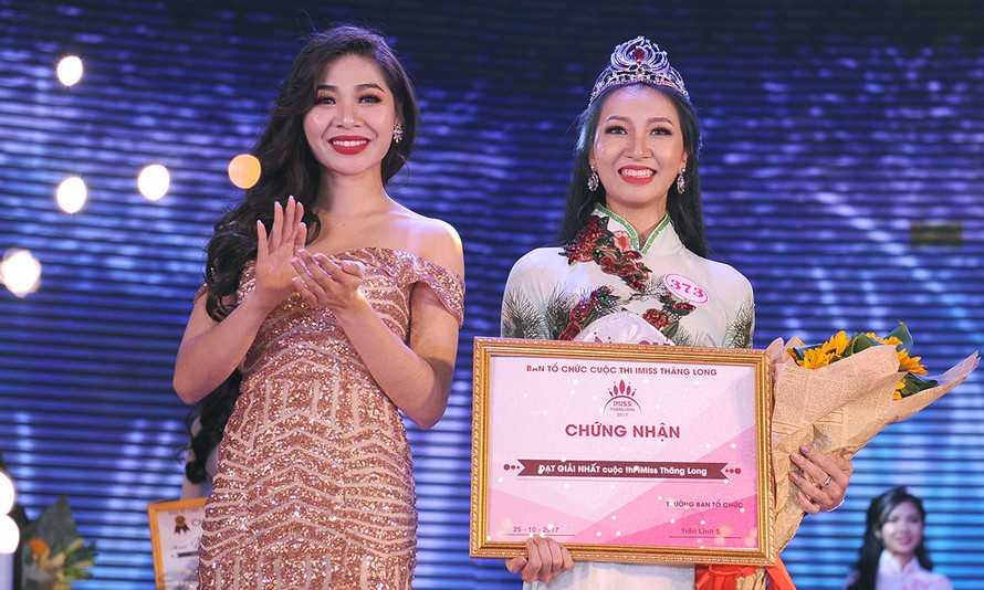 Nữ sinh Học viện Thanh thiếu niên Việt Nam Nguyễn Thị Thu Trang (quê Hà Tĩnh) đã trở thành Hoa khôi cuộc thi iMiss Thăng Long 2017.